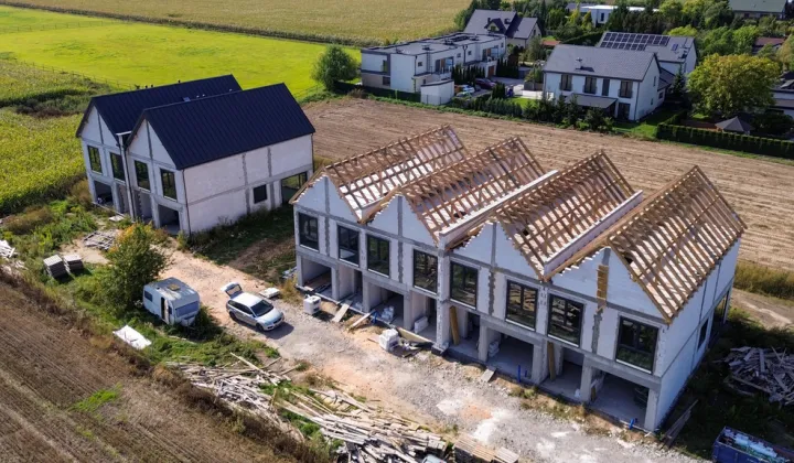 dom szeregowy, 4 pokoje Umiastów, ul. Leszczynowa