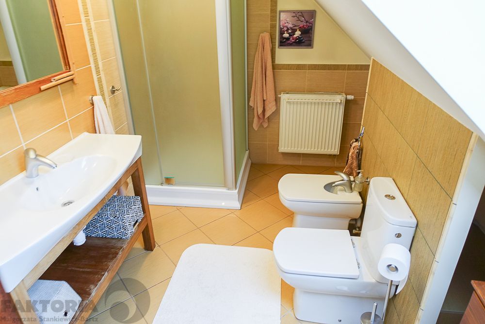 dom wolnostojący, 5 pokoi Bezrzecze. Zdjęcie 25