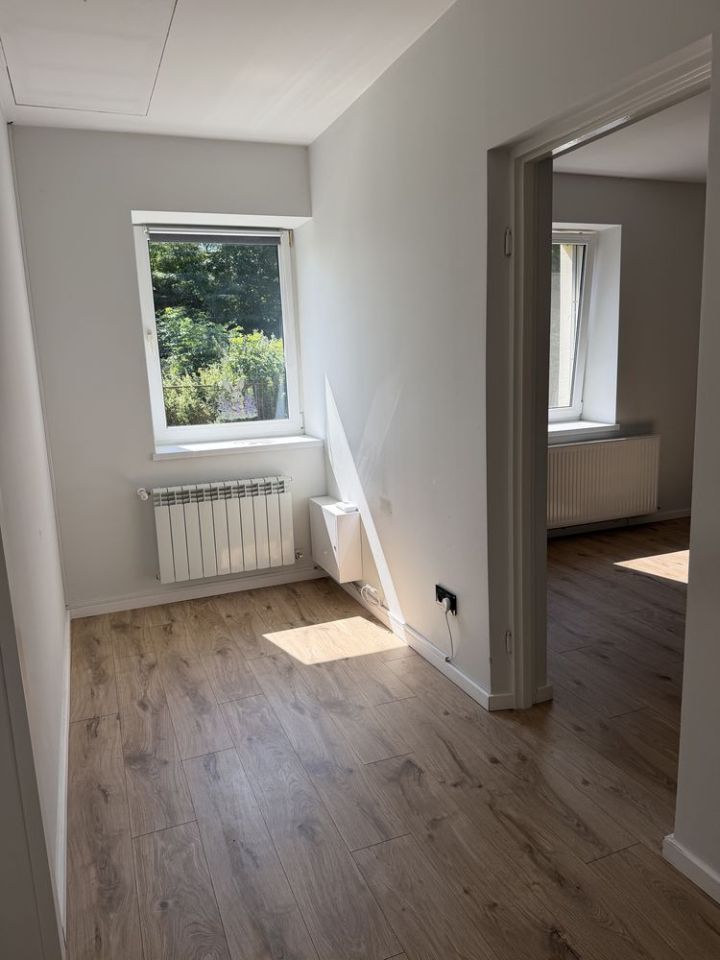 dom wolnostojący, 4 pokoje Kamienna. Zdjęcie 5