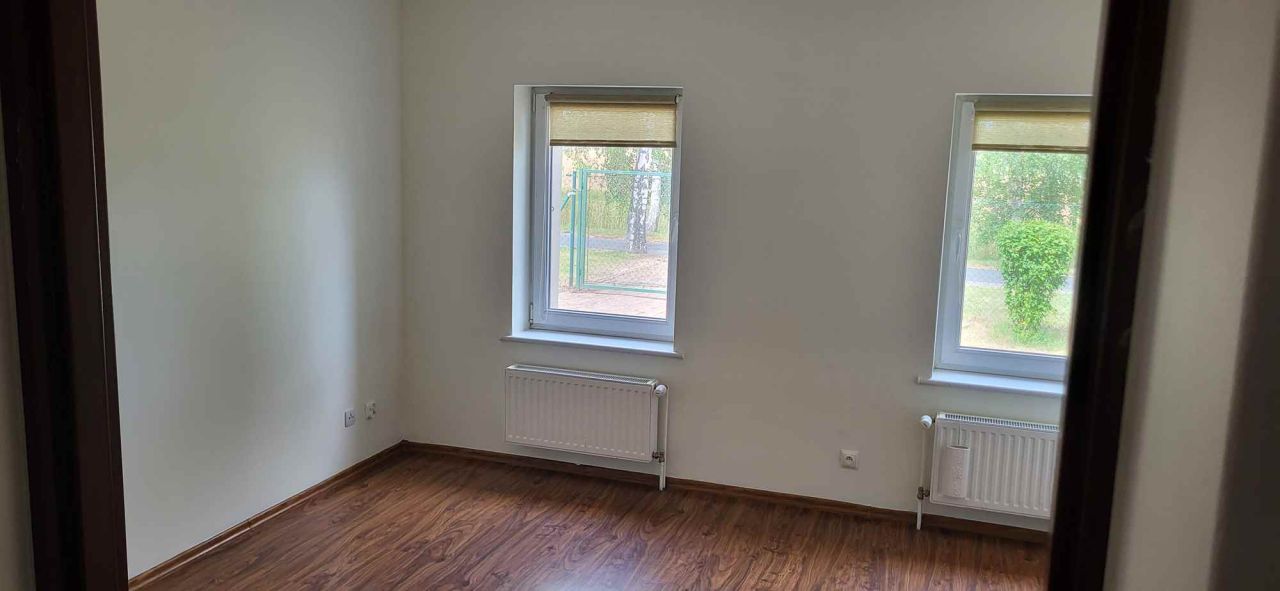 dom szeregowy, 5 pokoi Chobienia, ul. Brzozowa. Zdjęcie 4