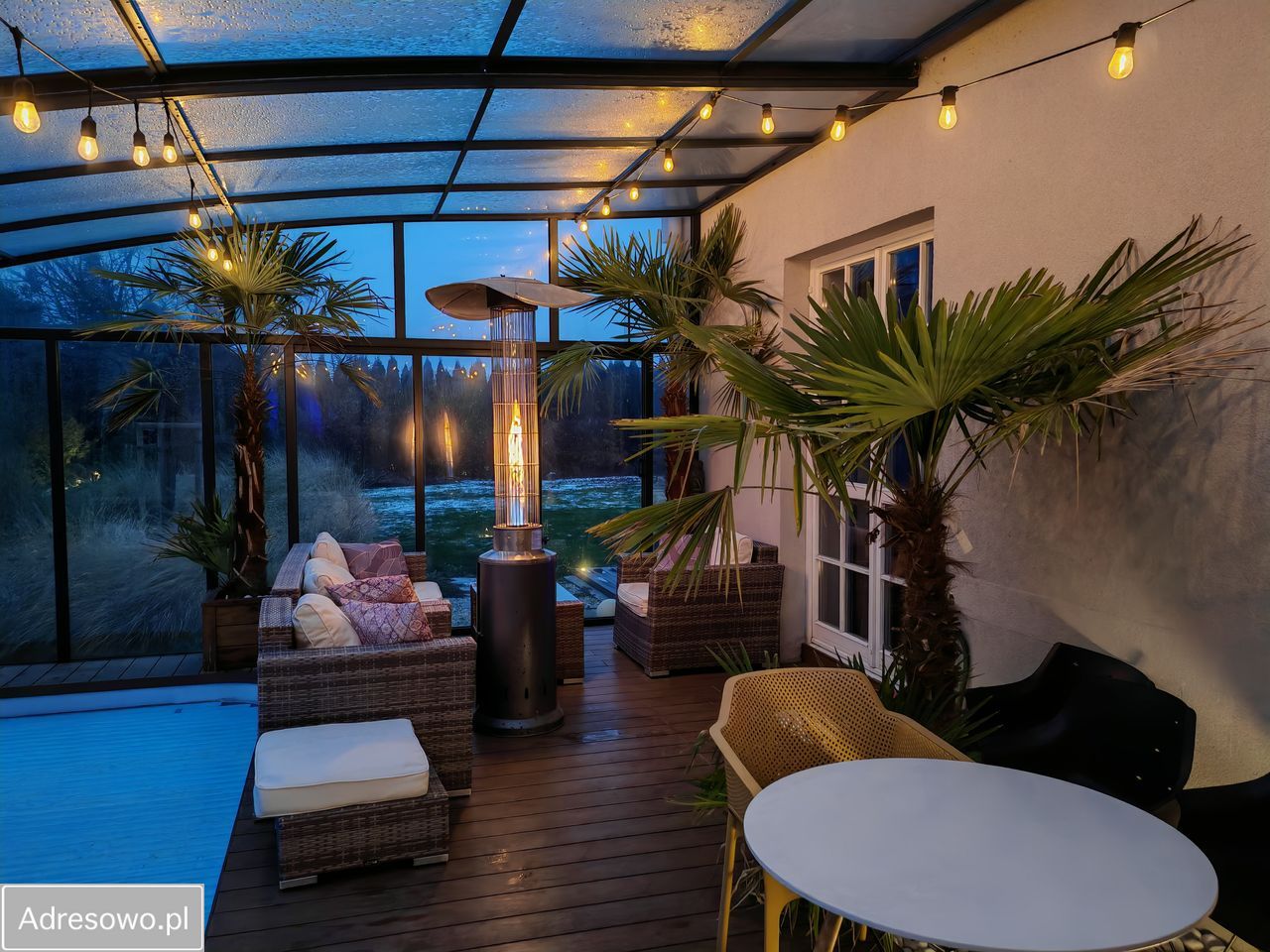 dom wolnostojący, 10 pokoi Żerniki Wrocławskie. Zdjęcie 3