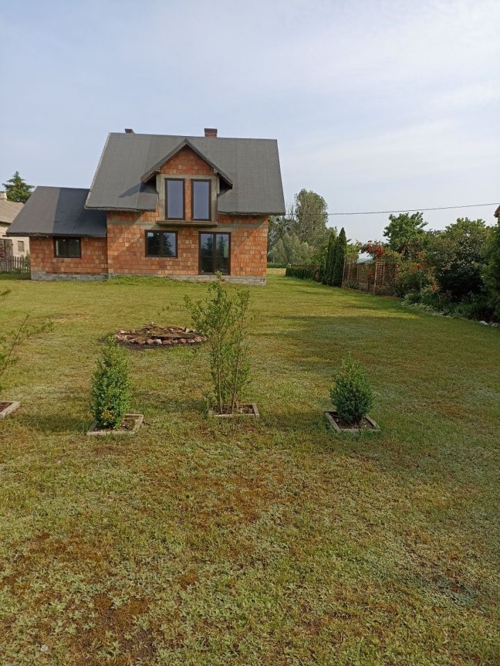 dom wolnostojący, 4 pokoje Różanów. Zdjęcie 3