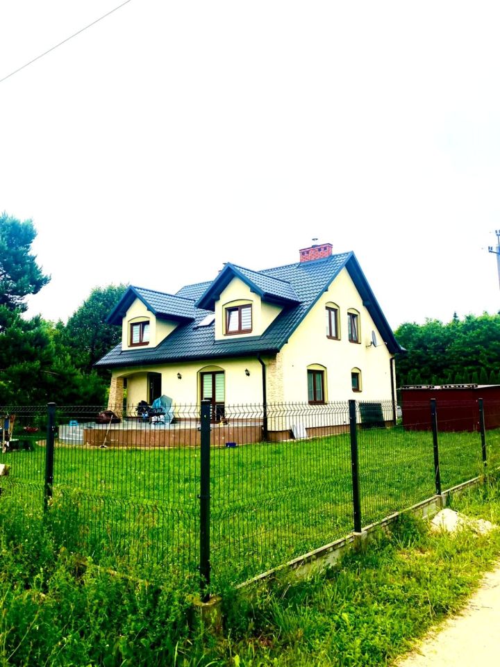 dom wolnostojący, 6 pokoi Jędrzejów, ul. Przemysłowa. Zdjęcie 1