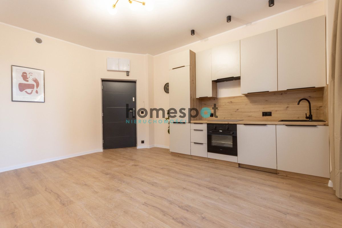 Mieszkanie 2-pokojowe Poznań Łazarz, ul. Kolejowa. Zdjęcie 3