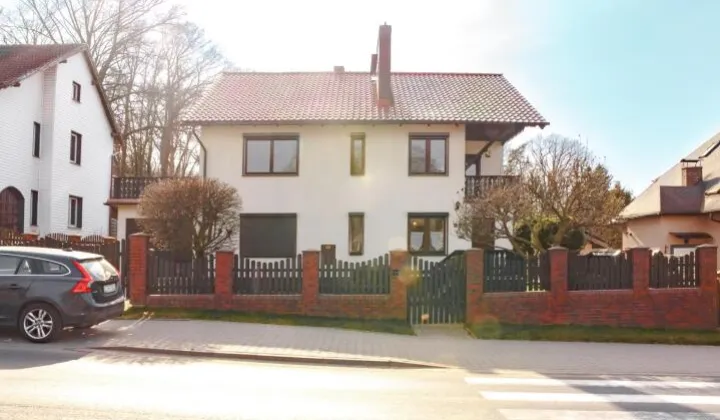 dom wolnostojący, 6 pokoi Trzebnica, ul. Oleśnicka