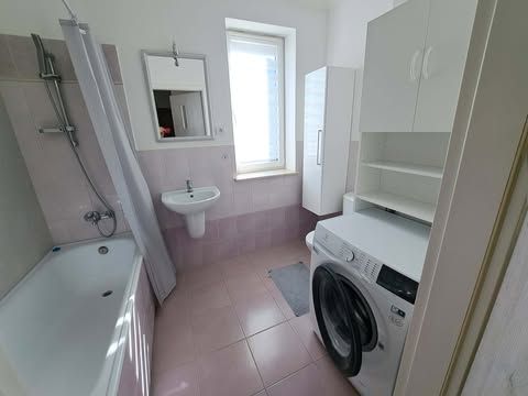 Mieszkanie 2-pokojowe Rzeszów Staromieście, ul. Antoniego Gromskiego. Zdjęcie 7