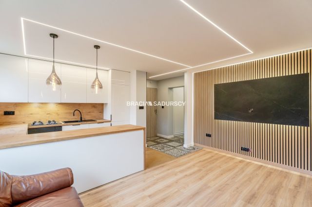 Mieszkanie 3-pokojowe Karniowice, ul. Osiedlowa. Zdjęcie 1