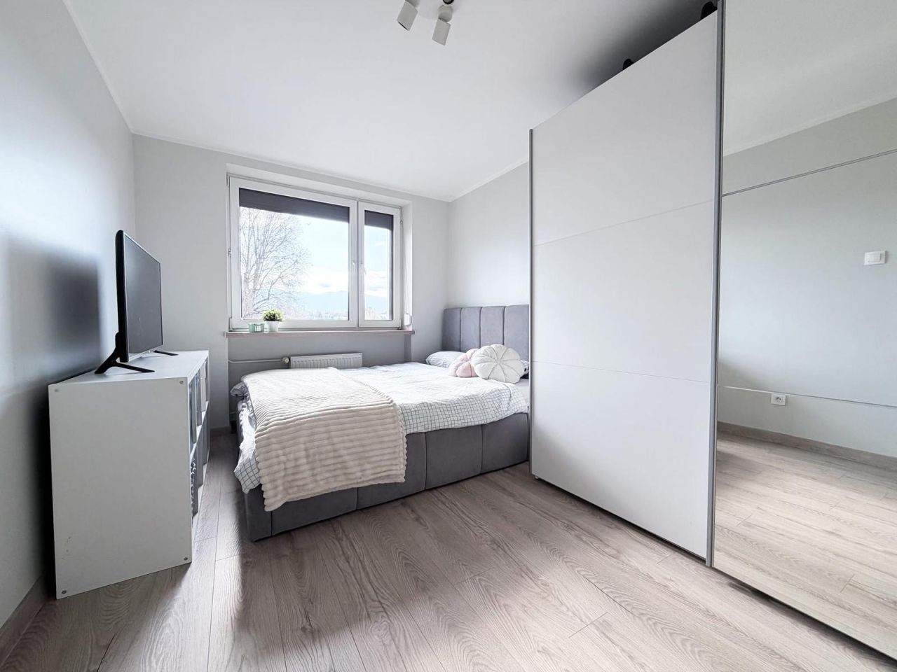 Mieszkanie 3-pokojowe Bielsko-Biała Śródmieście, ul. gen. Mieczysława Boruty-Spiechowicza. Zdjęcie 8