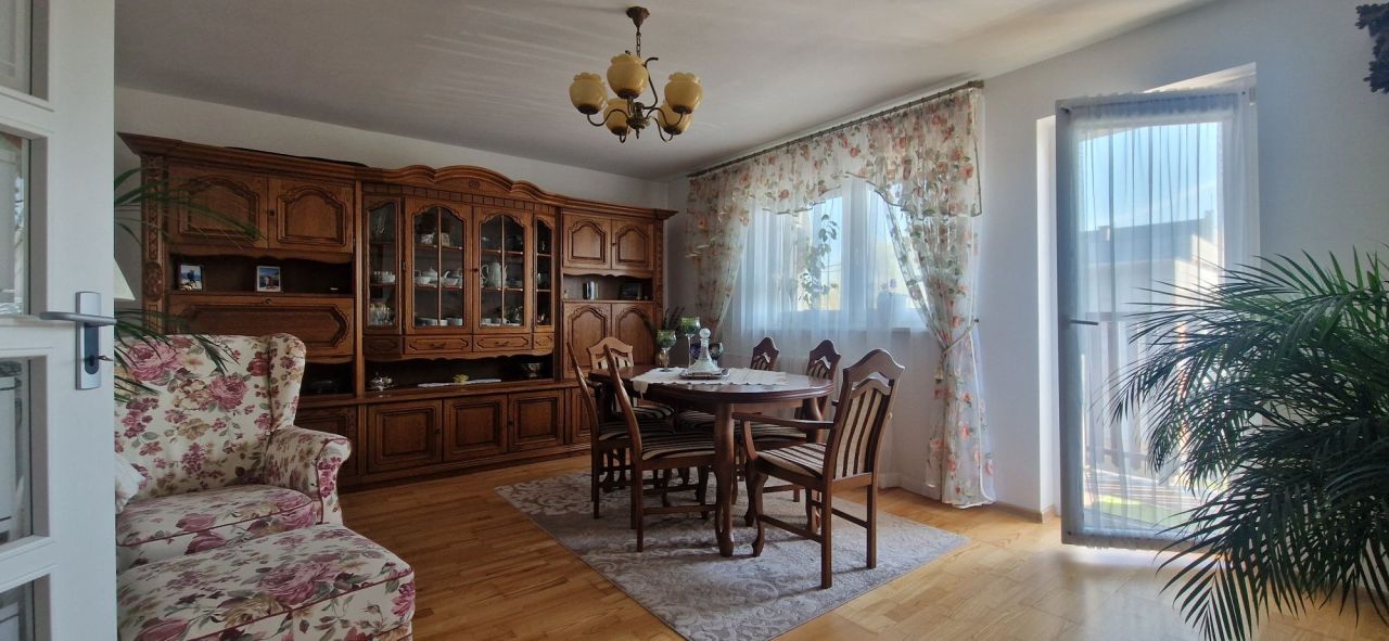 Mieszkanie 3-pokojowe Strzelin, ul. gen. Stefana Grota-Roweckiego. Zdjęcie 1