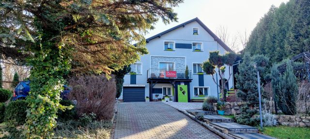 dom wolnostojący, 18 pokoi Karpacz Centrum, ul. Nad Łomnicą. Zdjęcie 1