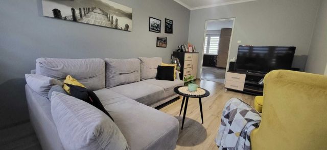 Mieszkanie 4-pokojowe Czarna Białostocka. Zdjęcie 1