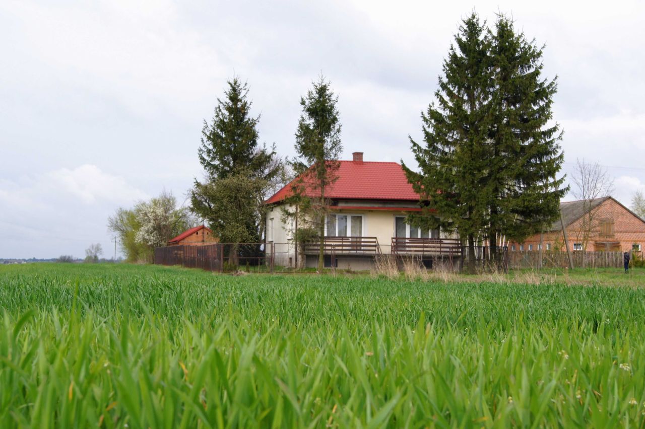 dom wolnostojący, 3 pokoje Tarkawica. Zdjęcie 2