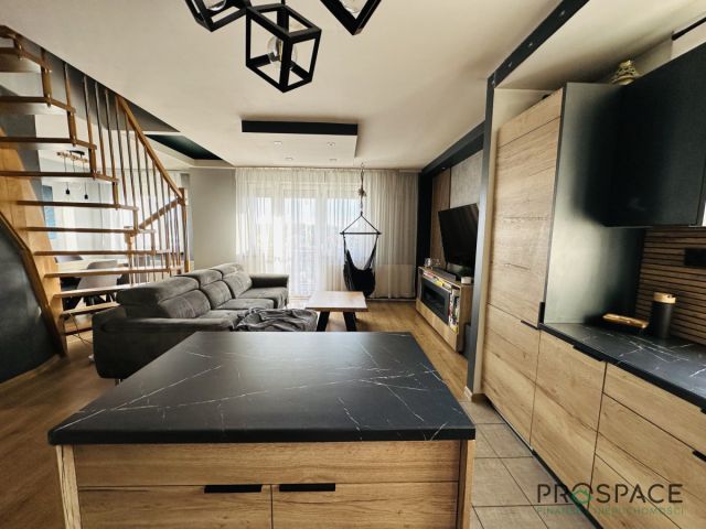 Mieszkanie 5-pokojowe Zielona Góra, ul. Leopolda Staffa. Zdjęcie 1