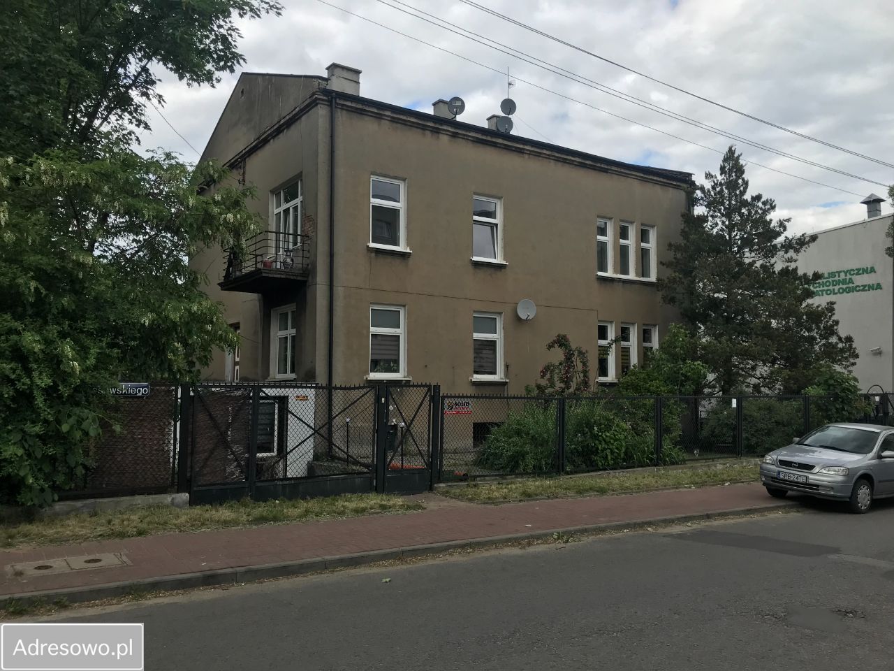 kamienica, 10 pokoi Częstochowa Wrzosowiak, ul. Ossowskiego