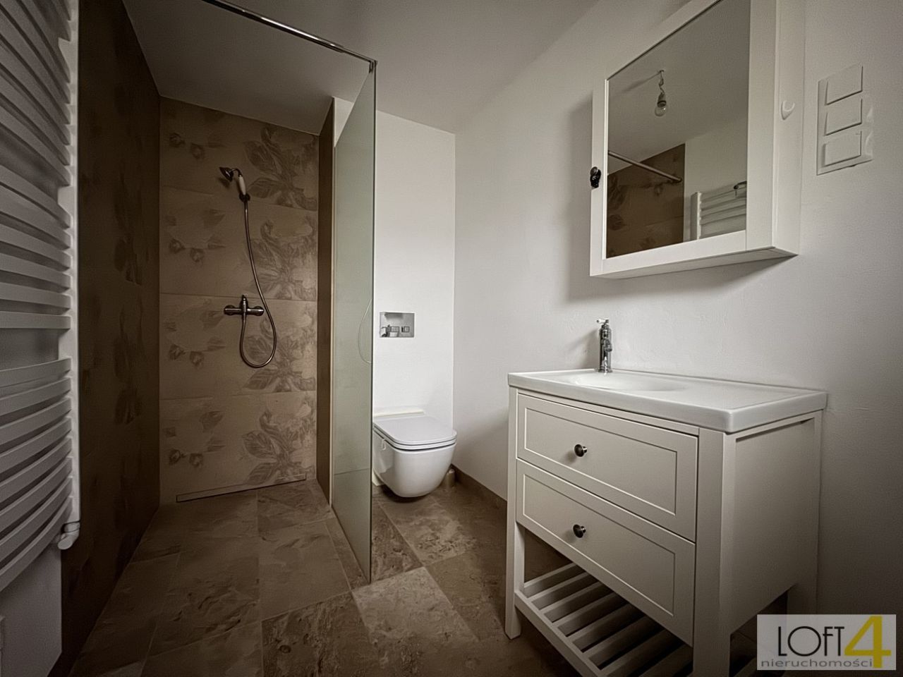 dom wolnostojący, 5 pokoi Doły. Zdjęcie 9