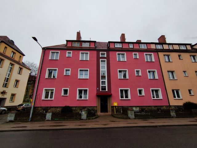 Mieszkanie 2-pokojowe Kamienna Góra, ul. Marii Skłodowskiej-Curie. Zdjęcie 1