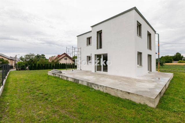 dom wolnostojący, 6 pokoi Sicienko, ul. Ogrodowa. Zdjęcie 1