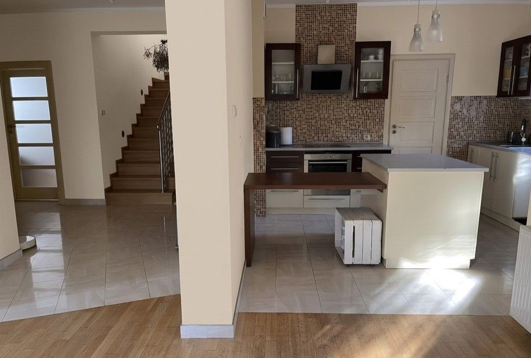 dom wolnostojący, 6 pokoi Aleksandrów Łódzki. Zdjęcie 3