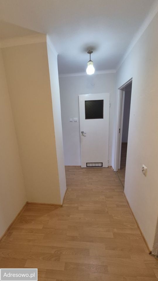 Mieszkanie 3-pokojowe Ostrowiec Świętokrzyski, ul. Mieczysława Radwana. Zdjęcie 8