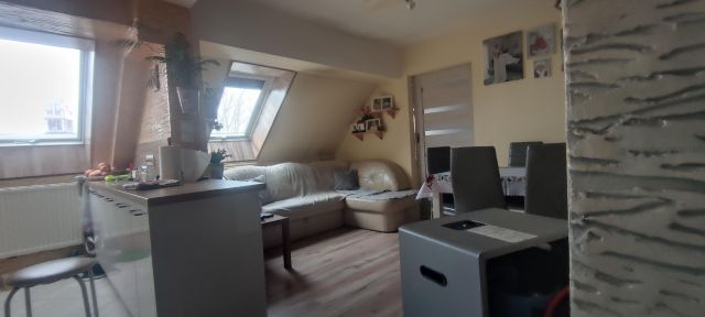 Mieszkanie 2-pokojowe Jeziorany, pl. Zamkowy. Zdjęcie 1