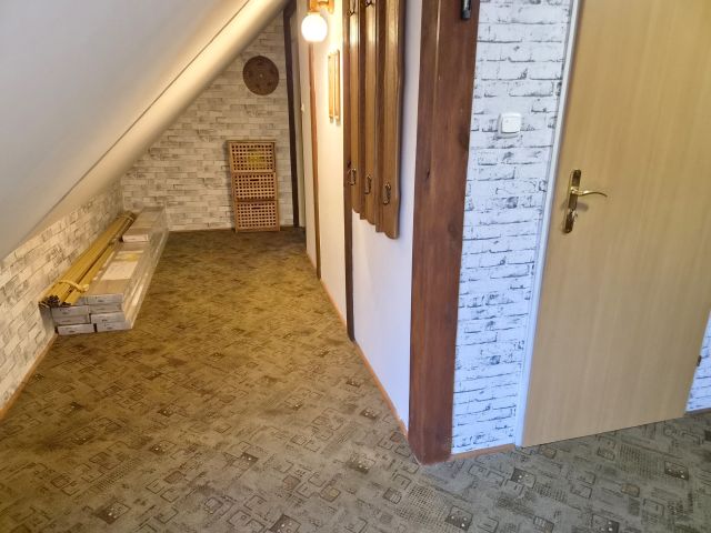 siedlisko, 4 pokoje Prosino. Zdjęcie 36