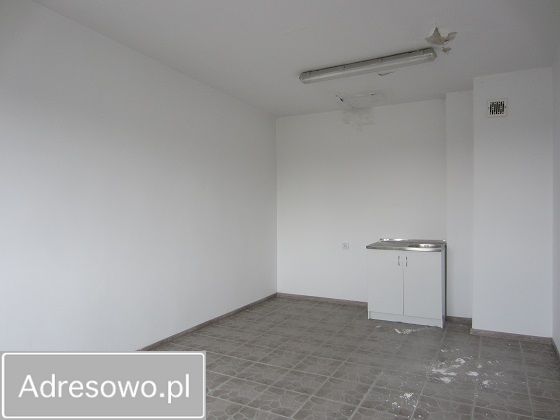 Hala/magazyn Russocice. Zdjęcie 13