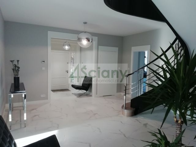 dom wolnostojący, 7 pokoi Jazgarzewszczyzna. Zdjęcie 12