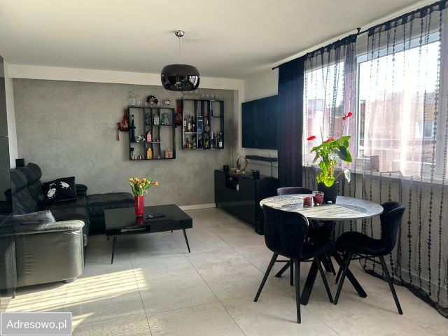 Mieszkanie 3-pokojowe Szczytna, ul. Słoneczna. Zdjęcie 1