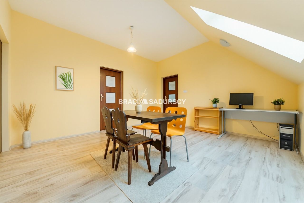 dom wolnostojący, 5 pokoi Węgrzce Wielkie. Zdjęcie 12