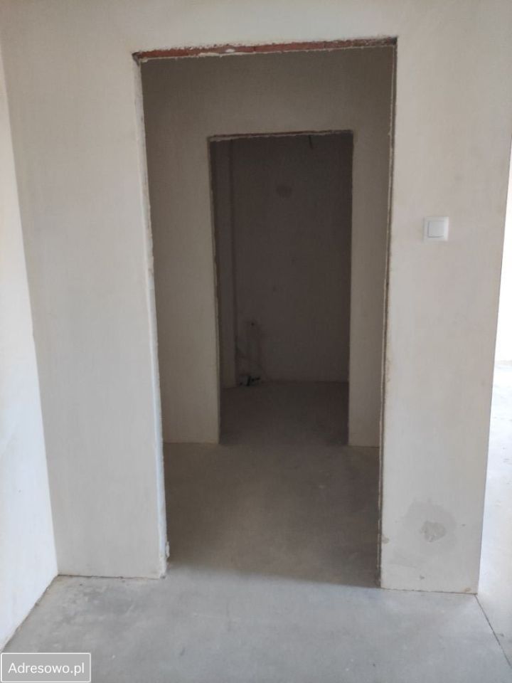 Lokal Porosły, ul. Szumiących Traw. Zdjęcie 9