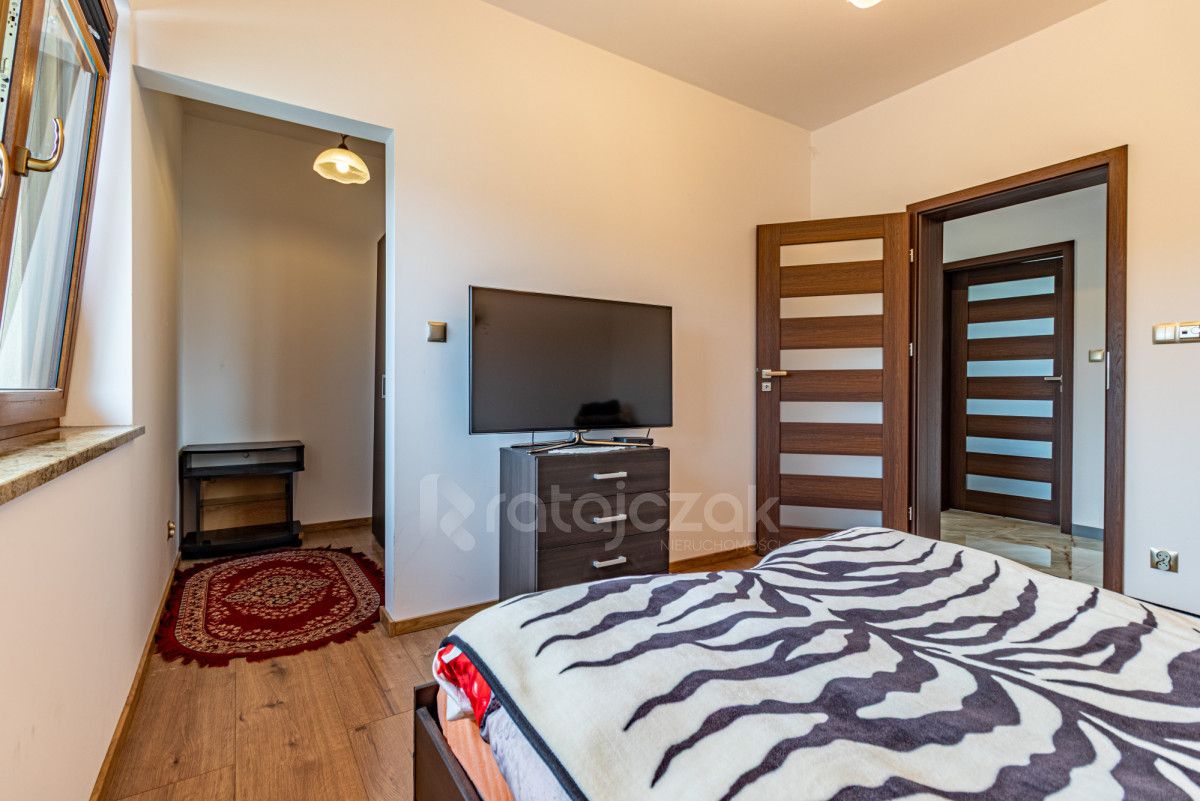 dom wolnostojący, 4 pokoje Strzepcz. Zdjęcie 15