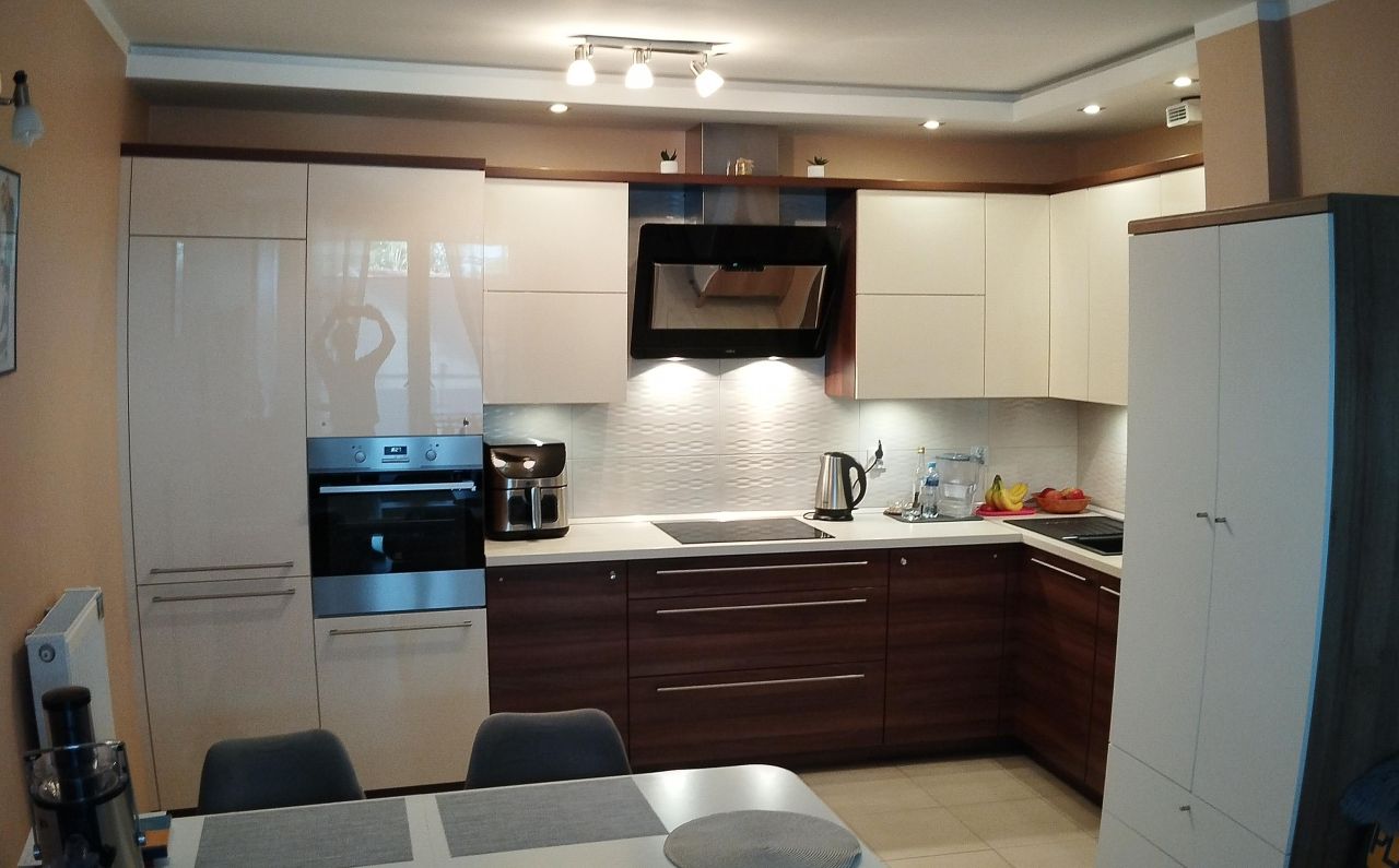 Mieszkanie 3-pokojowe Szafranki, ul. Brzoskwiniowa