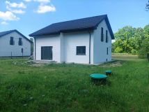 dom wolnostojący, 4 pokoje Rasy. Zdjęcie 1