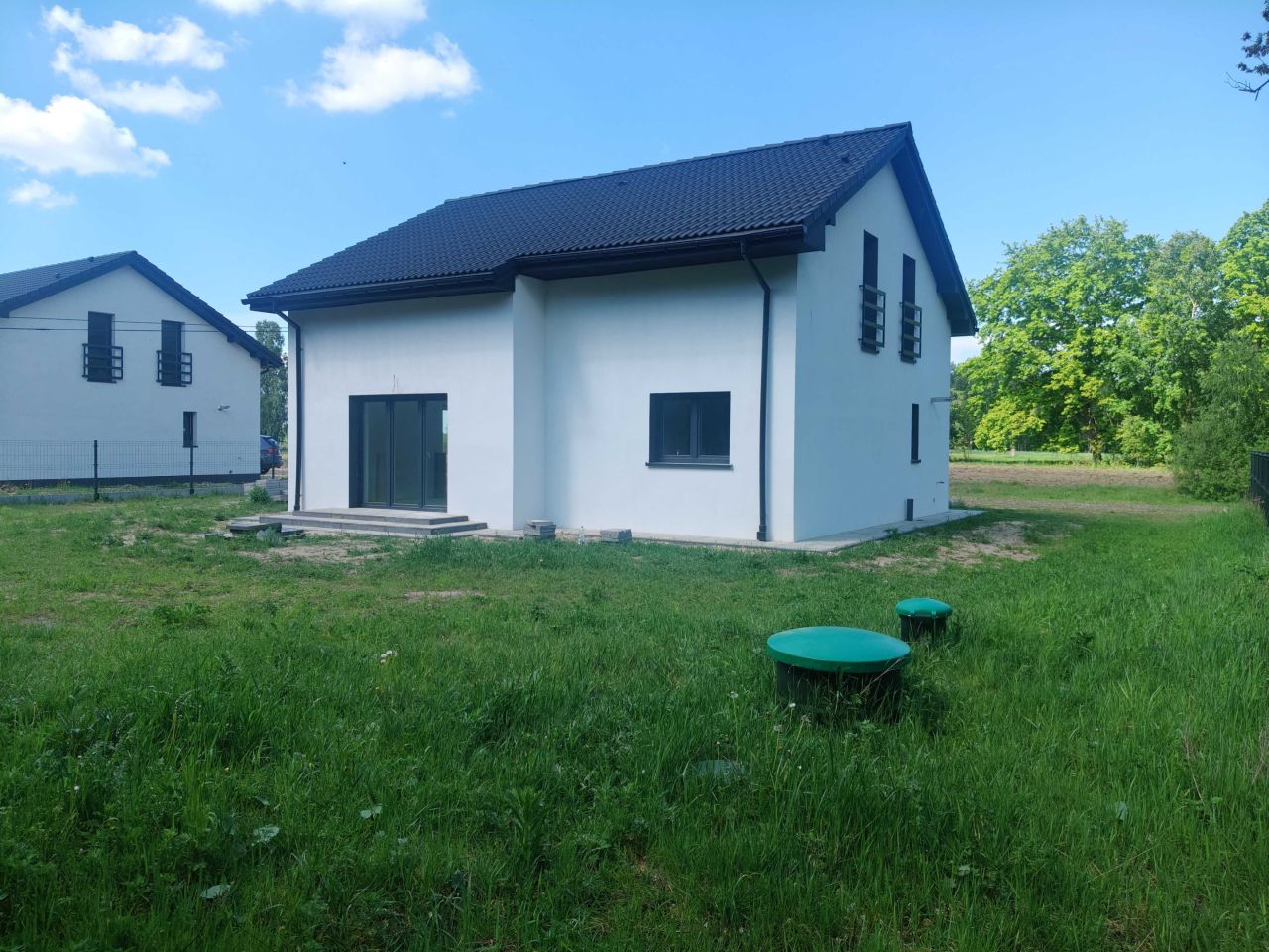dom wolnostojący, 4 pokoje Rasy. Zdjęcie 2