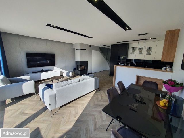 bliźniak, 4 pokoje Borkowo, ul. Wiosenna. Zdjęcie 1