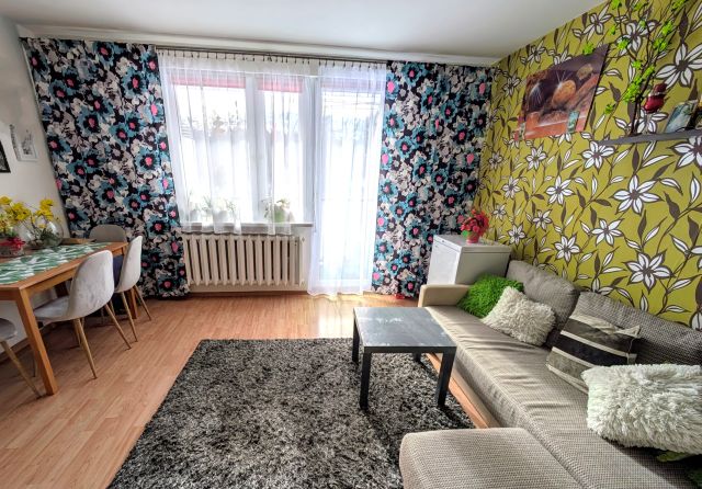 Mieszkanie 3-pokojowe Łoźnik. Zdjęcie 1