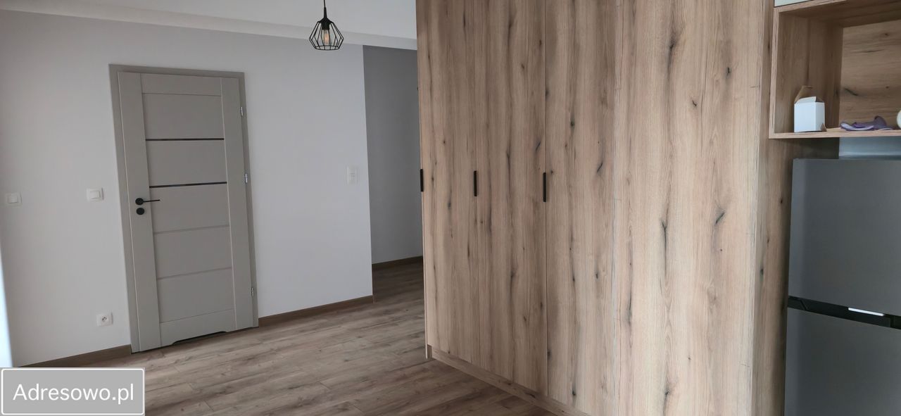 Mieszkanie 3-pokojowe Jaroszowice. Zdjęcie 2