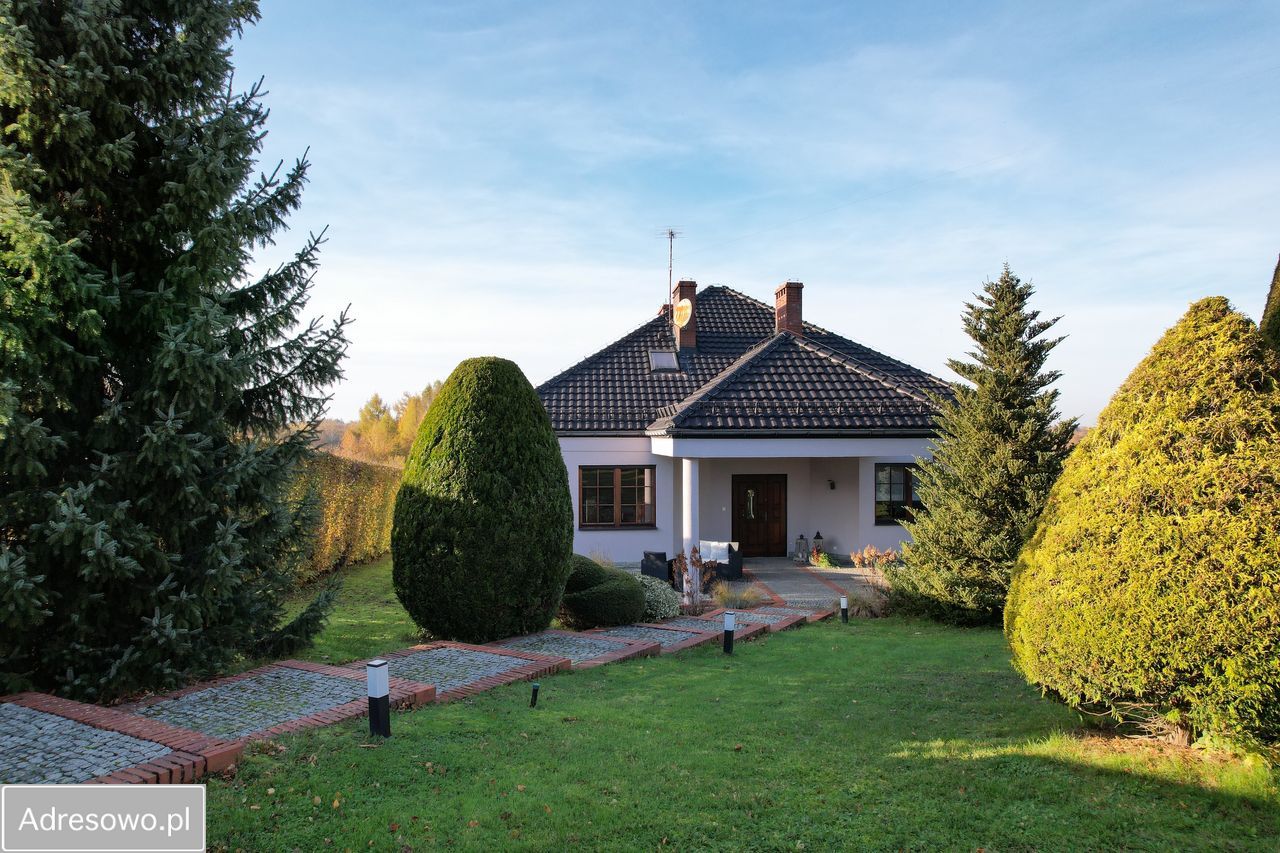 dom wolnostojący Frydrychowice, ul. Spacerowa