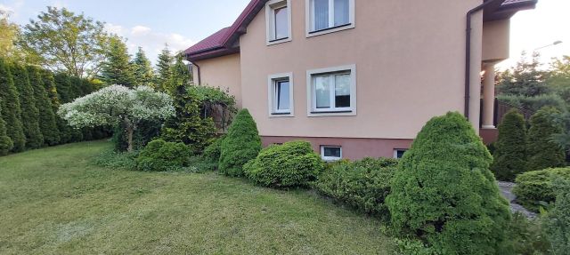 dom wolnostojący, 6 pokoi Rożno-Parcele, ul. Liliowa. Zdjęcie 2