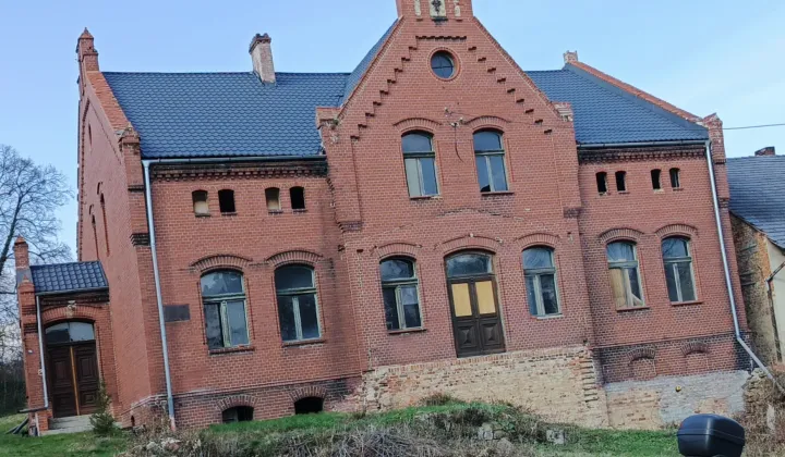 dom wolnostojący, 13 pokoi Pomorzowice