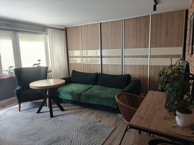 Mieszkanie 3-pokojowe Nysa, os. Podzamcze. Zdjęcie 1