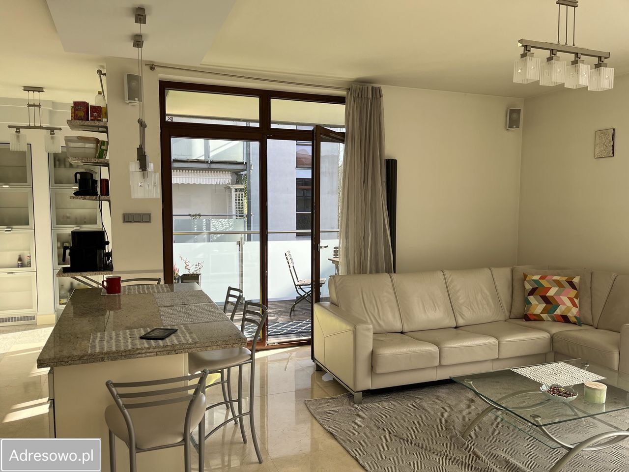 Mieszkanie 4-pokojowe Warszawa Kabaty. Zdjęcie 1