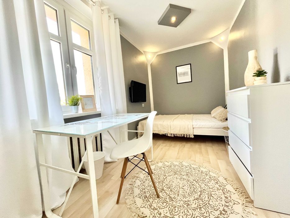 Mieszkanie 4-pokojowe Zabrze Centrum, ul. gen. Charlesa de Gaulle'a. Zdjęcie 4