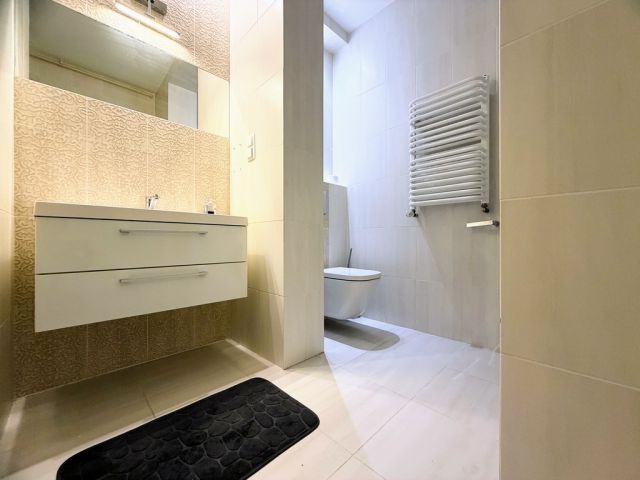 Mieszkanie 3-pokojowe Rzeszów, ul. Żmigrodzka. Zdjęcie 8