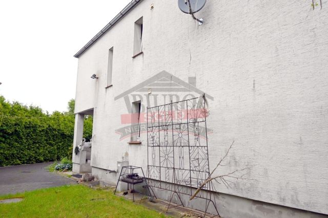 dom wolnostojący, 5 pokoi Chudoba. Zdjęcie 3