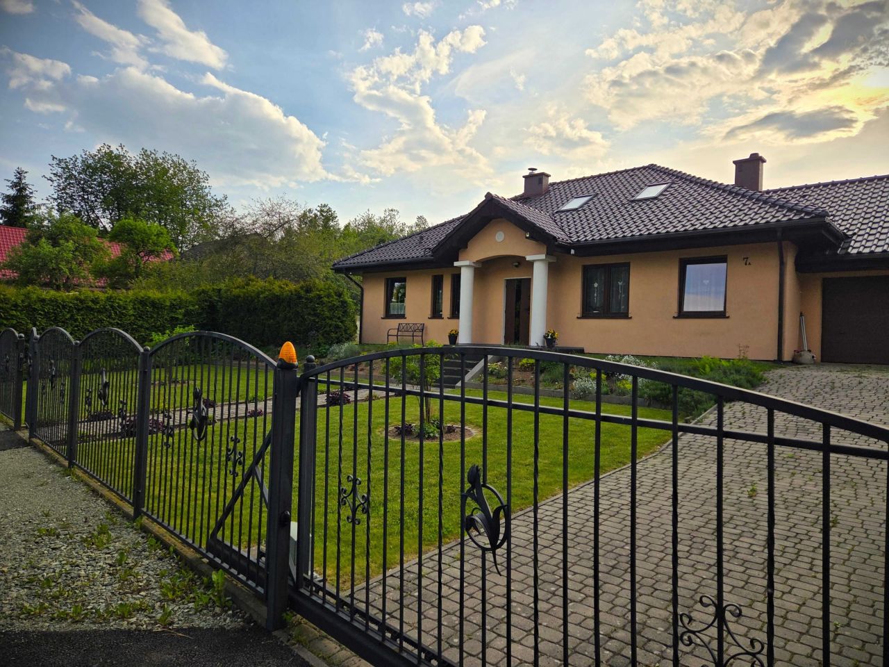 dom wolnostojący, 4 pokoje Wambierzyce, ul. Noworudzka. Zdjęcie 2
