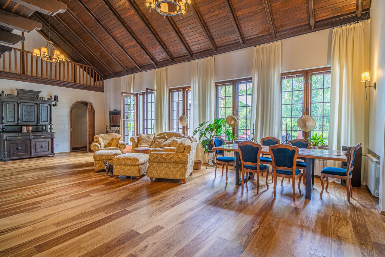 dworek, 11 pokoi Milanówek, ul. Kwiatowa. Zdjęcie 34