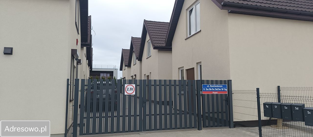 dom wolnostojący, 3 pokoje Rewal, ul. Rumiankowa. Zdjęcie 1