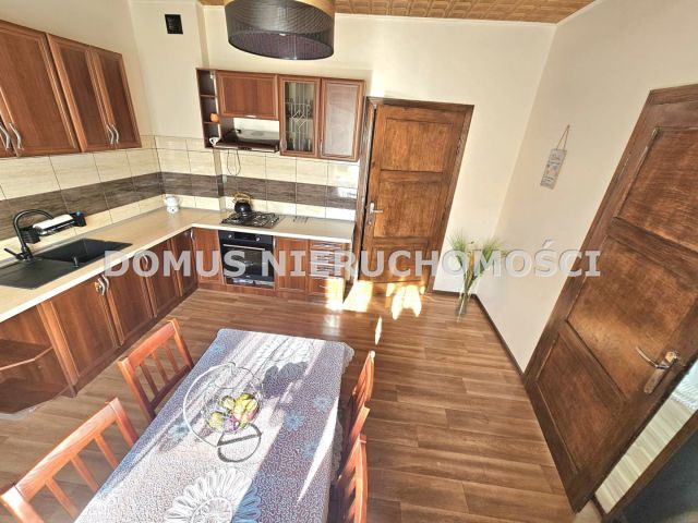 dom wolnostojący, 3 pokoje Niesułków. Zdjęcie 11