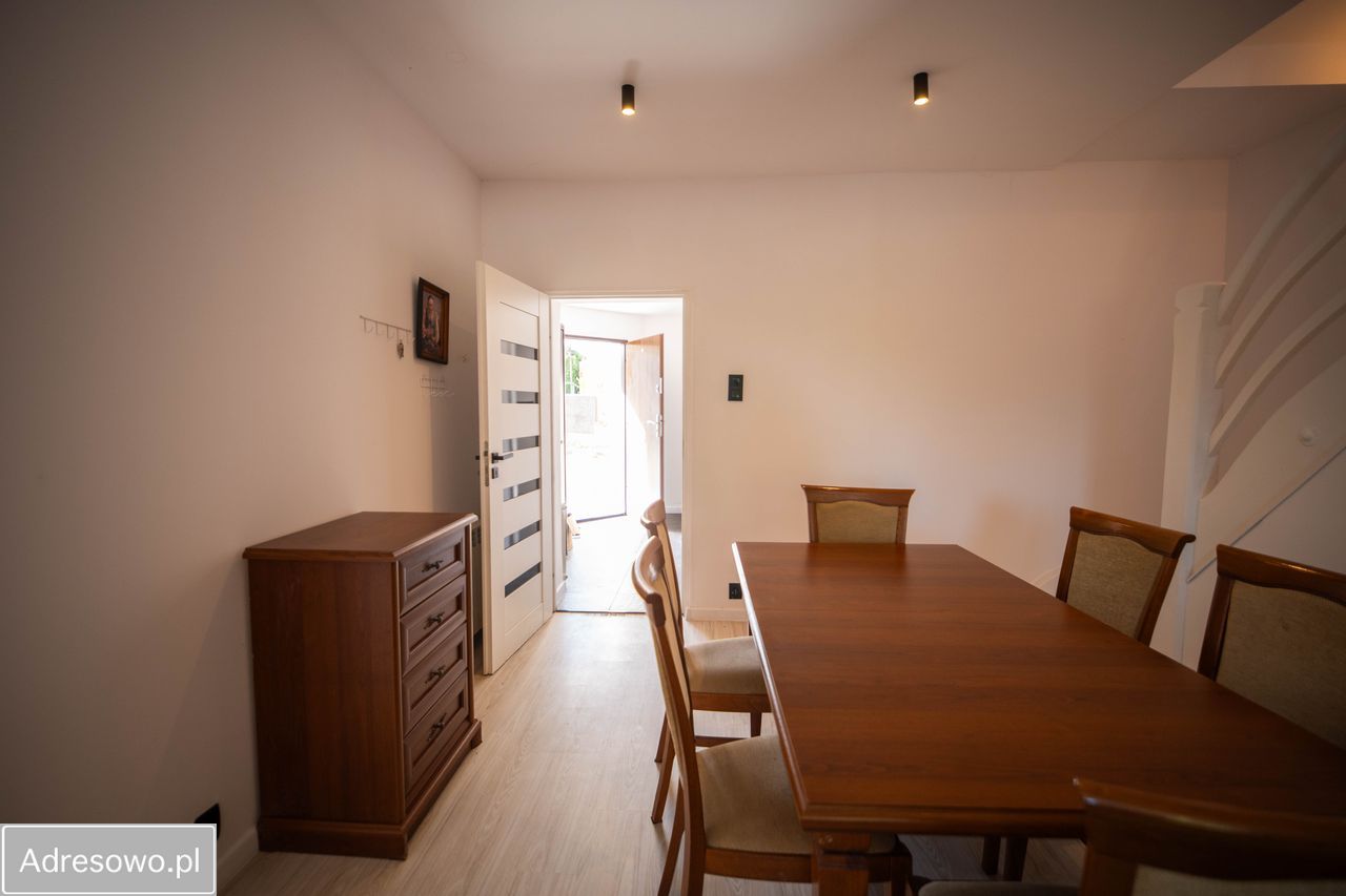 dom wolnostojący, 6 pokoi Zbrosławice. Zdjęcie 2